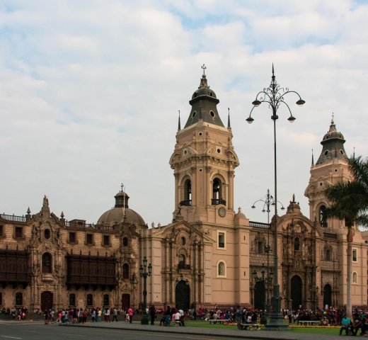 Tour Centro Hist&oacute;rico Lima / Catacumbas